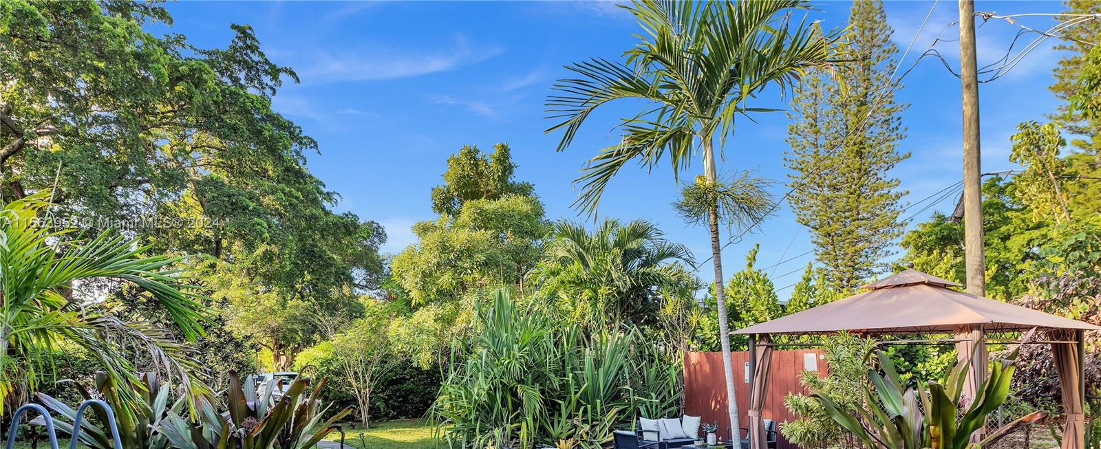 1947 Adams St Upper, Hollywood, Florida 33020, 1 Bedroom Bedrooms, ,1 BathroomBathrooms,Residentiallease,For Rent,1947 Adams St Upper,A11563952