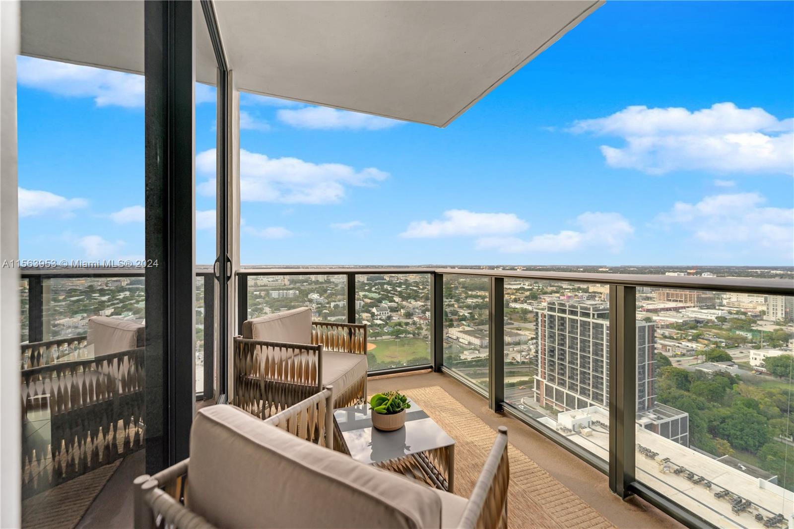 1600 NE 1st Ave 2916, Miami, Florida 33132, 2 Bedrooms Bedrooms, ,2 BathroomsBathrooms,Residential,For Sale,1600 NE 1st Ave 2916,A11563953