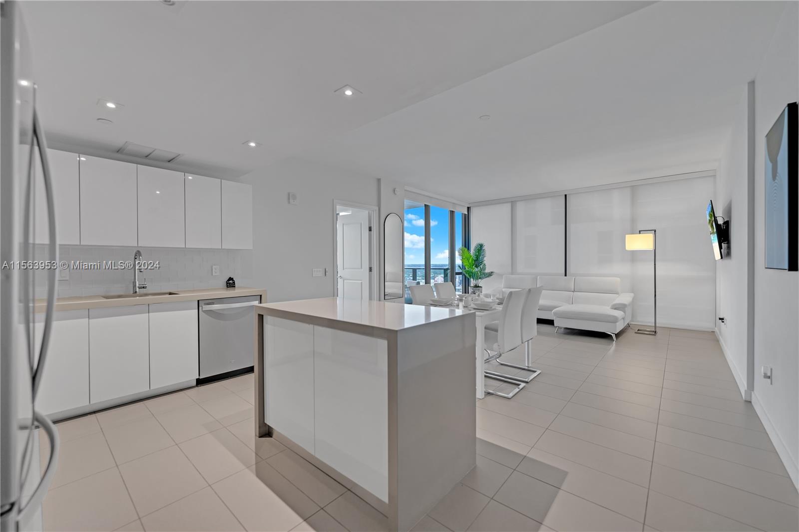 1600 NE 1st Ave 2916, Miami, Florida 33132, 2 Bedrooms Bedrooms, ,2 BathroomsBathrooms,Residential,For Sale,1600 NE 1st Ave 2916,A11563953