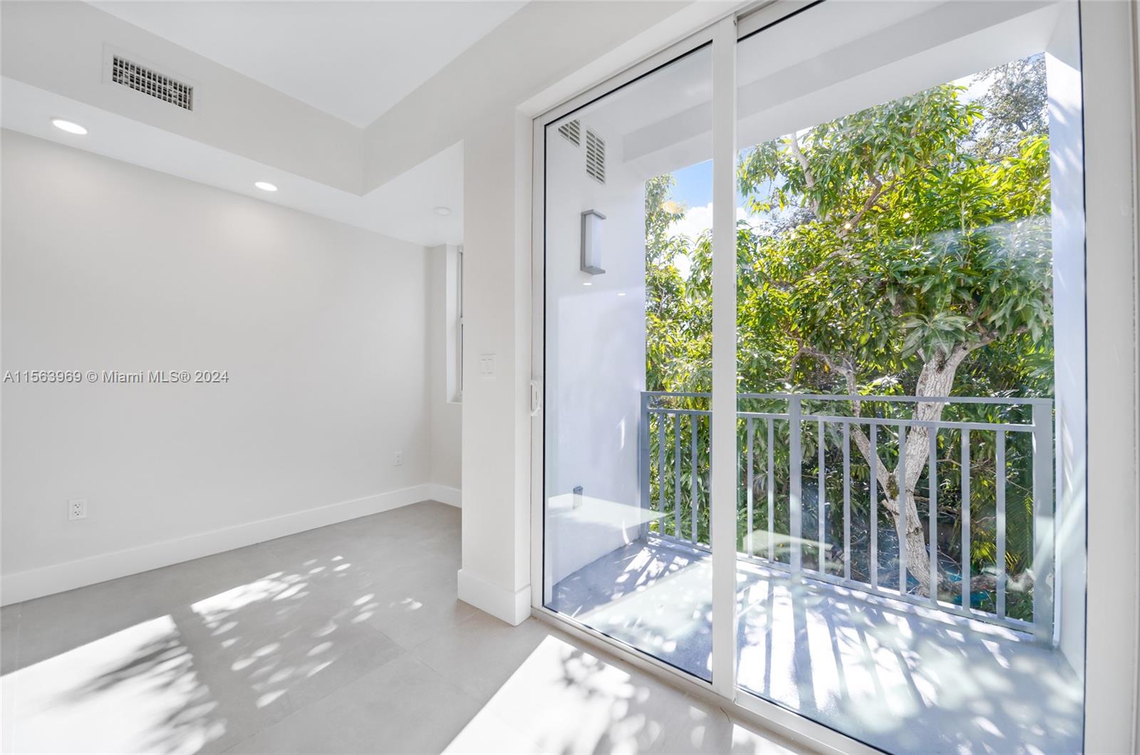 1536 NW 15th Ave 303, Miami, Florida 33125, ,1 BathroomBathrooms,Residentiallease,For Rent,1536 NW 15th Ave 303,A11563969