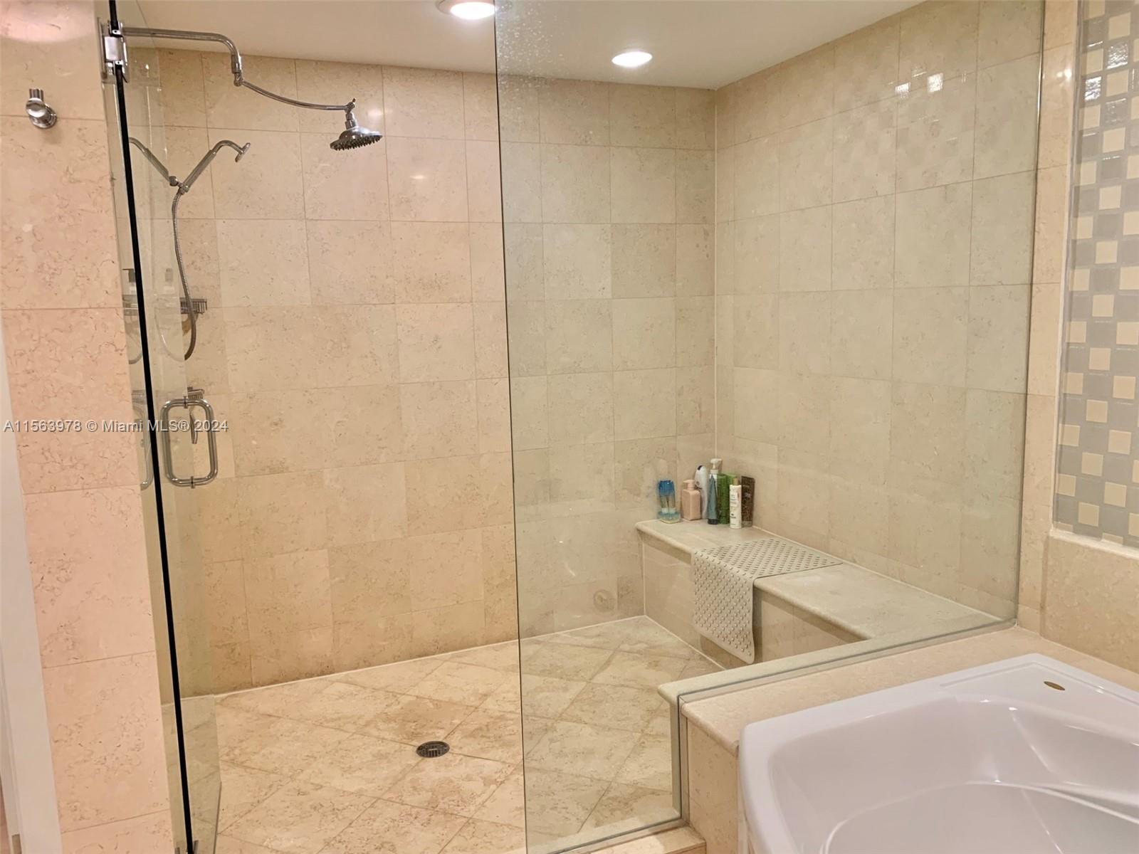 3101 S Ocean Dr 1701, Hollywood, Florida 33019, 3 Bedrooms Bedrooms, ,3 BathroomsBathrooms,Residentiallease,For Rent,3101 S Ocean Dr 1701,A11563978