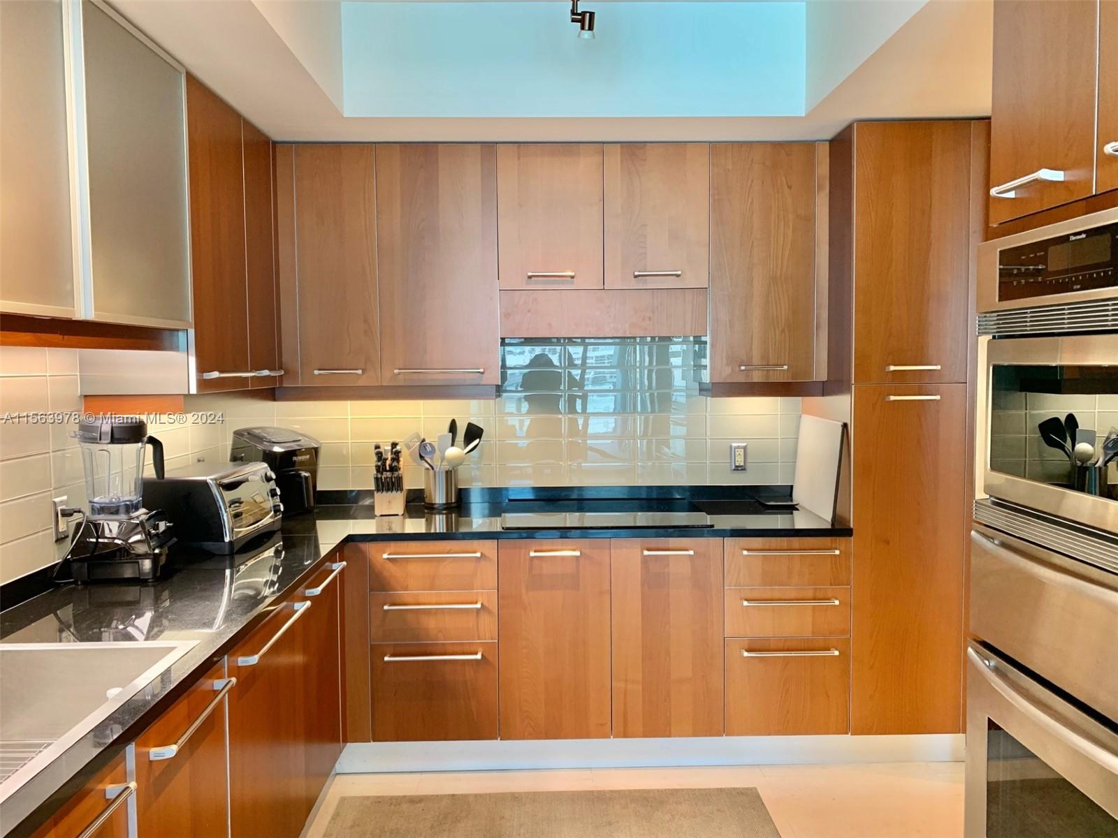 3101 S Ocean Dr 1701, Hollywood, Florida 33019, 3 Bedrooms Bedrooms, ,3 BathroomsBathrooms,Residentiallease,For Rent,3101 S Ocean Dr 1701,A11563978