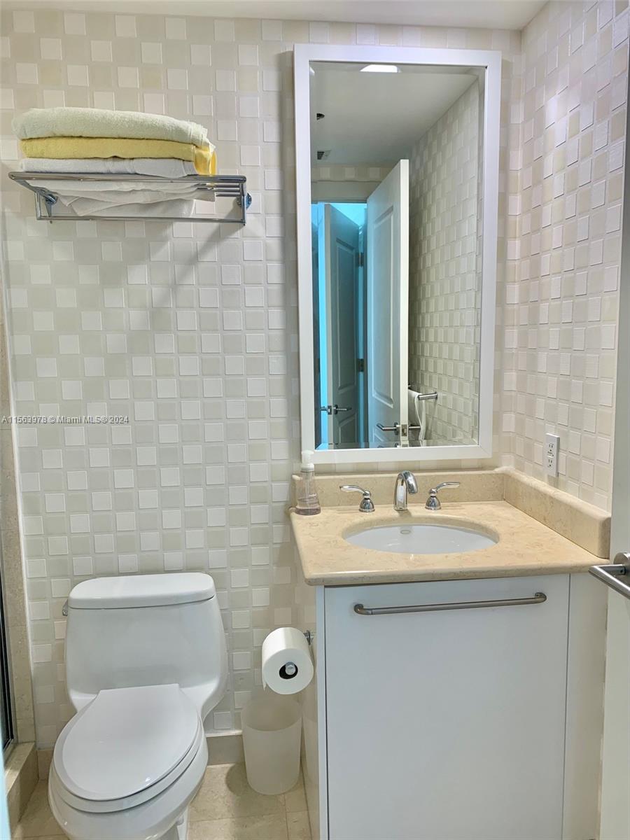 3101 S Ocean Dr 1701, Hollywood, Florida 33019, 3 Bedrooms Bedrooms, ,3 BathroomsBathrooms,Residentiallease,For Rent,3101 S Ocean Dr 1701,A11563978