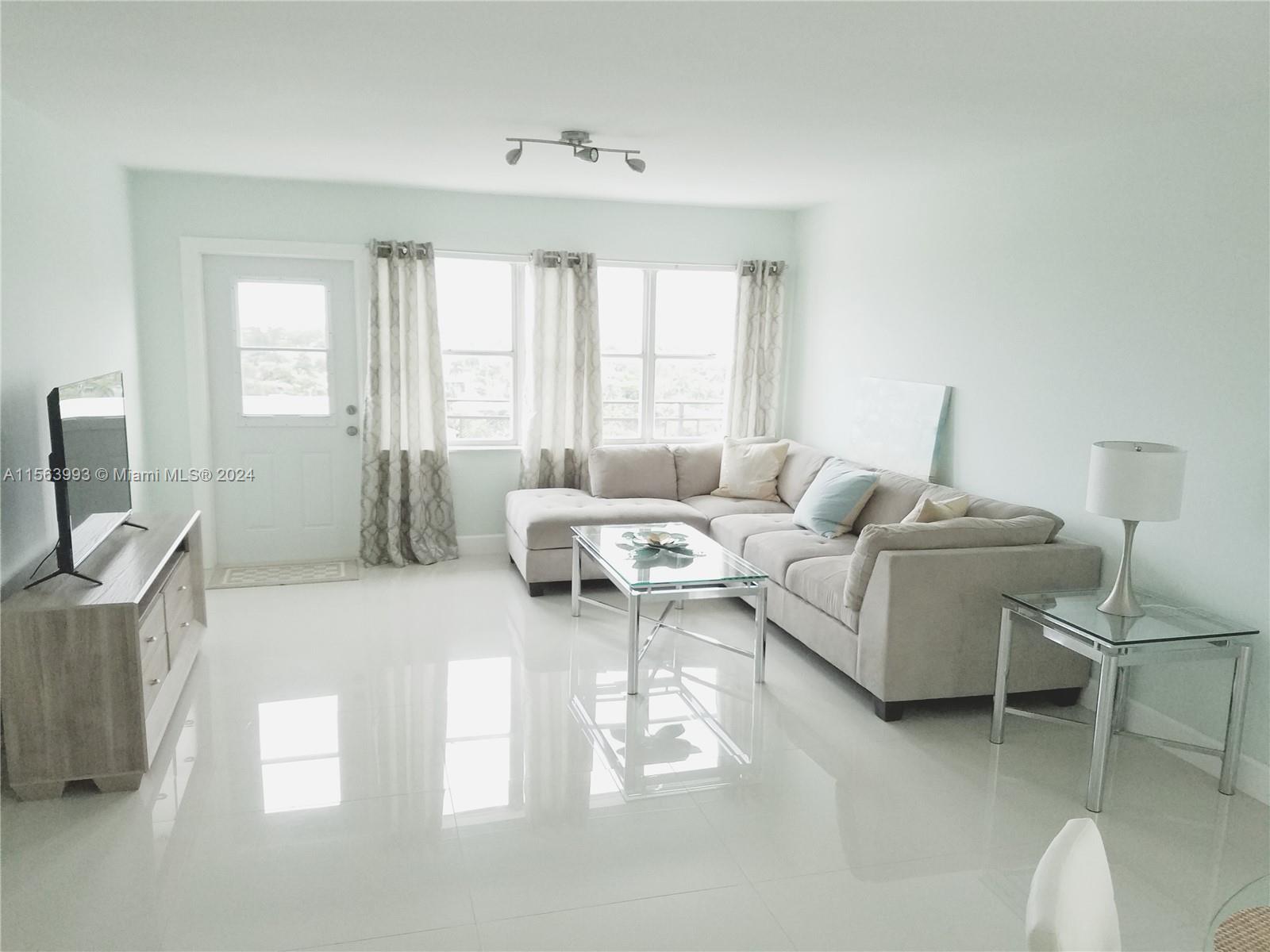 401 Golden Isles Dr 1108, Hallandale Beach, Florida 33009, 2 Bedrooms Bedrooms, ,2 BathroomsBathrooms,Residentiallease,For Rent,401 Golden Isles Dr 1108,A11563993