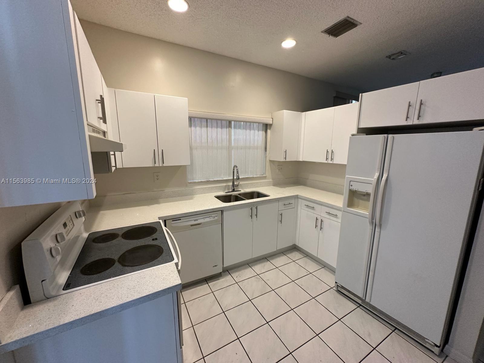 3645 Murano Dr 0, Hollywood, Florida 33021, 3 Bedrooms Bedrooms, ,3 BathroomsBathrooms,Residentiallease,For Rent,3645 Murano Dr 0,A11563985