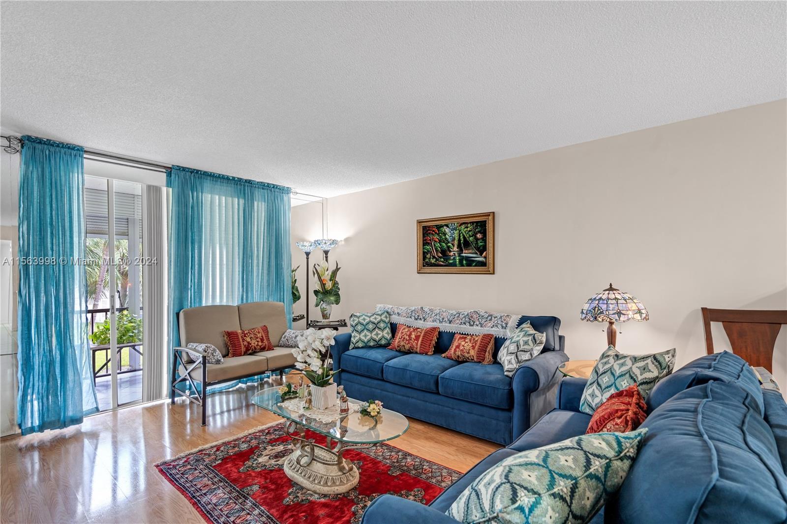 9800 N Hollybrook Lake Dr 202, Pembroke Pines, Florida 33025, 2 Bedrooms Bedrooms, ,2 BathroomsBathrooms,Residential,For Sale,9800 N Hollybrook Lake Dr 202,A11563998