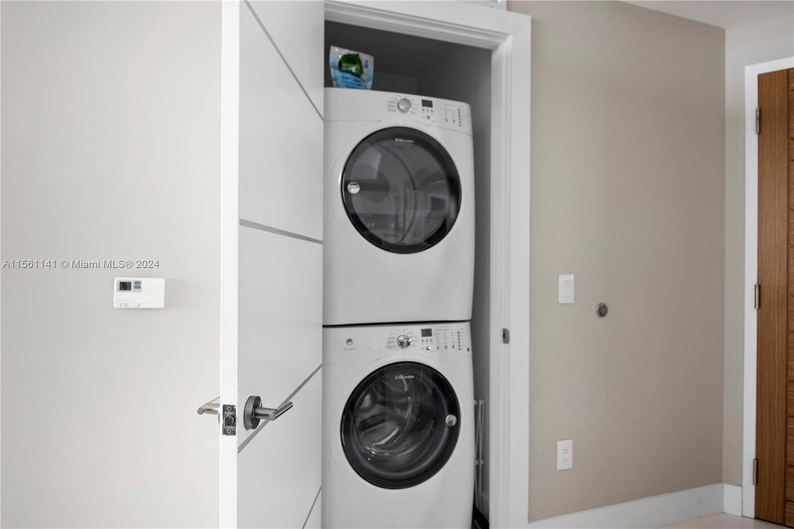 2900 NE 7th Ave 4105, Miami, Florida 33137, 2 Bedrooms Bedrooms, ,3 BathroomsBathrooms,Residentiallease,For Rent,2900 NE 7th Ave 4105,A11561141