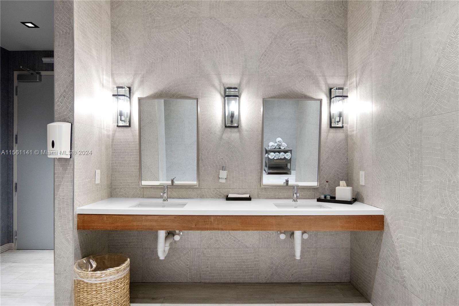 2900 NE 7th Ave 4105, Miami, Florida 33137, 2 Bedrooms Bedrooms, ,3 BathroomsBathrooms,Residentiallease,For Rent,2900 NE 7th Ave 4105,A11561141