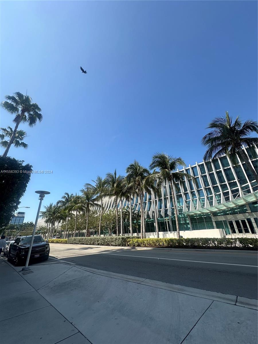 1881 Washington Ave 11H, Miami Beach, Florida 33139, 3 Bedrooms Bedrooms, ,2 BathroomsBathrooms,Residentiallease,For Rent,1881 Washington Ave 11H,A11556393