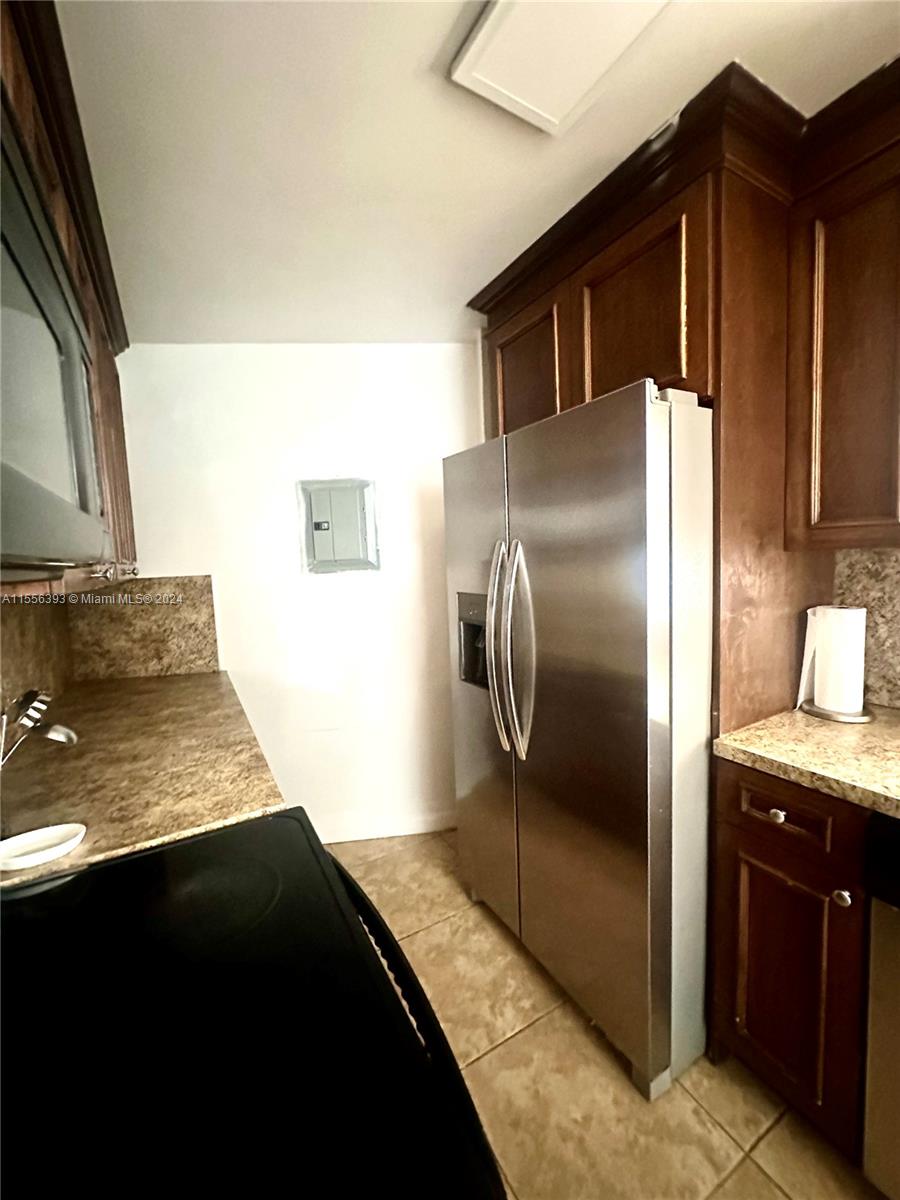1881 Washington Ave 11H, Miami Beach, Florida 33139, 3 Bedrooms Bedrooms, ,2 BathroomsBathrooms,Residentiallease,For Rent,1881 Washington Ave 11H,A11556393