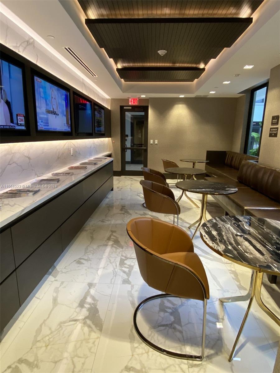 301 Altara Ave 212, Coral Gables, Florida 33146, 2 Bedrooms Bedrooms, ,2 BathroomsBathrooms,Residentiallease,For Rent,301 Altara Ave 212,A11564023