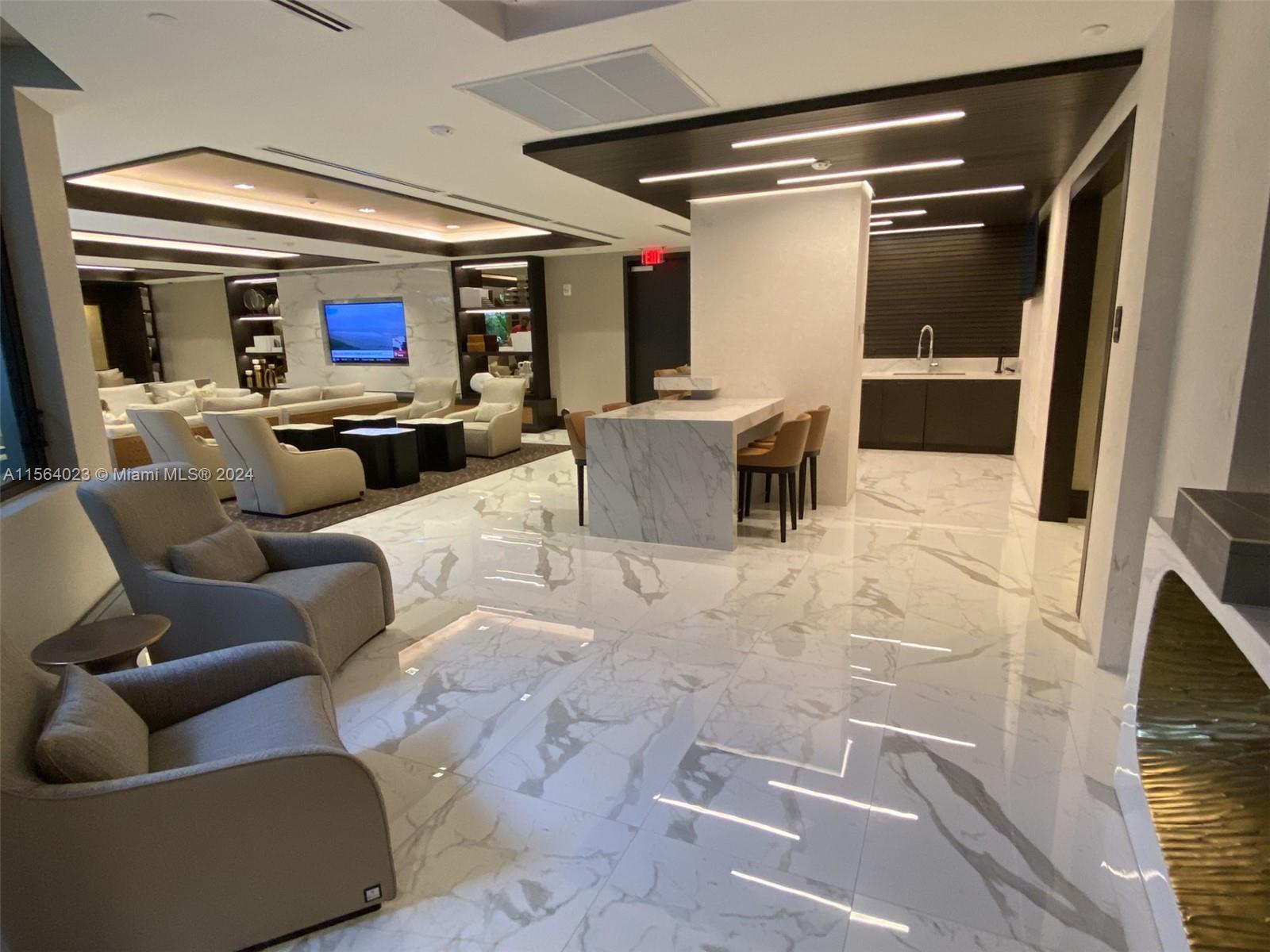 301 Altara Ave 212, Coral Gables, Florida 33146, 2 Bedrooms Bedrooms, ,2 BathroomsBathrooms,Residentiallease,For Rent,301 Altara Ave 212,A11564023