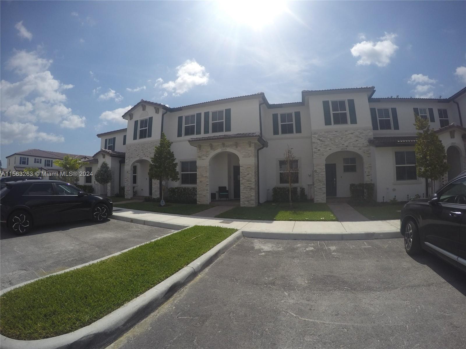 12221 NW 23rd Pl #12221 For Sale A11563263, FL
