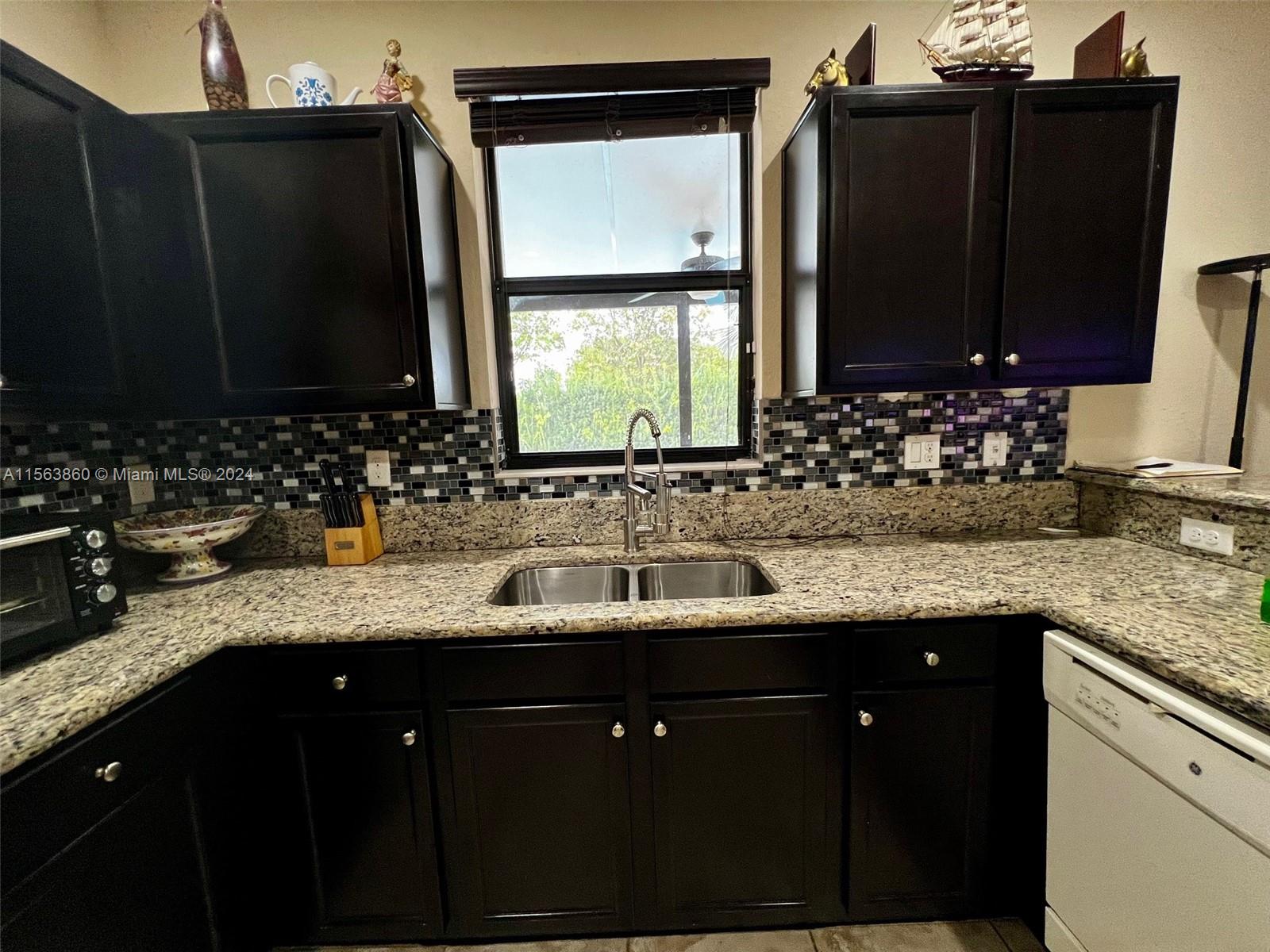 11561 SW 232nd Ln 0, Homestead, Florida 33032, 4 Bedrooms Bedrooms, ,2 BathroomsBathrooms,Residentiallease,For Rent,11561 SW 232nd Ln 0,A11563860