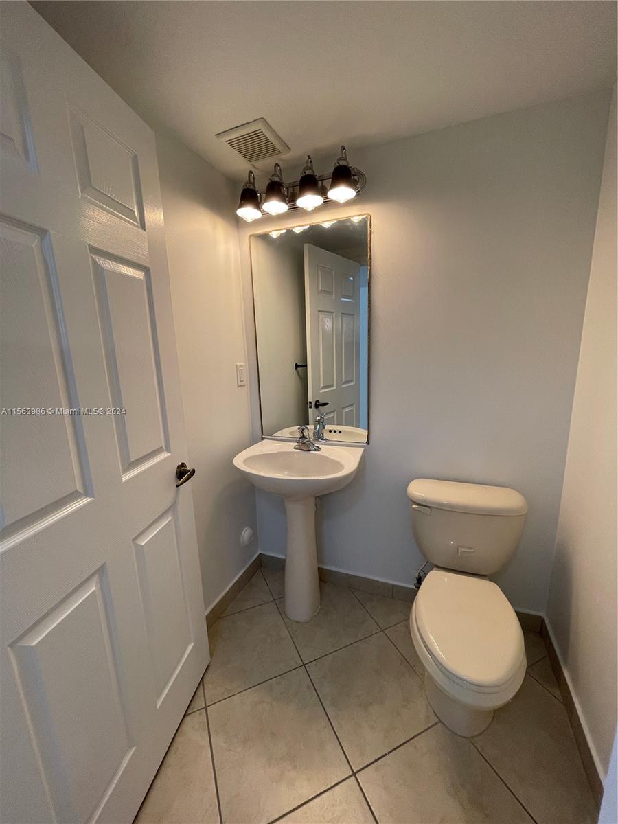 14380 SW 11th St 902, Pembroke Pines, Florida 33027, 3 Bedrooms Bedrooms, ,2 BathroomsBathrooms,Residentiallease,For Rent,14380 SW 11th St 902,A11563986