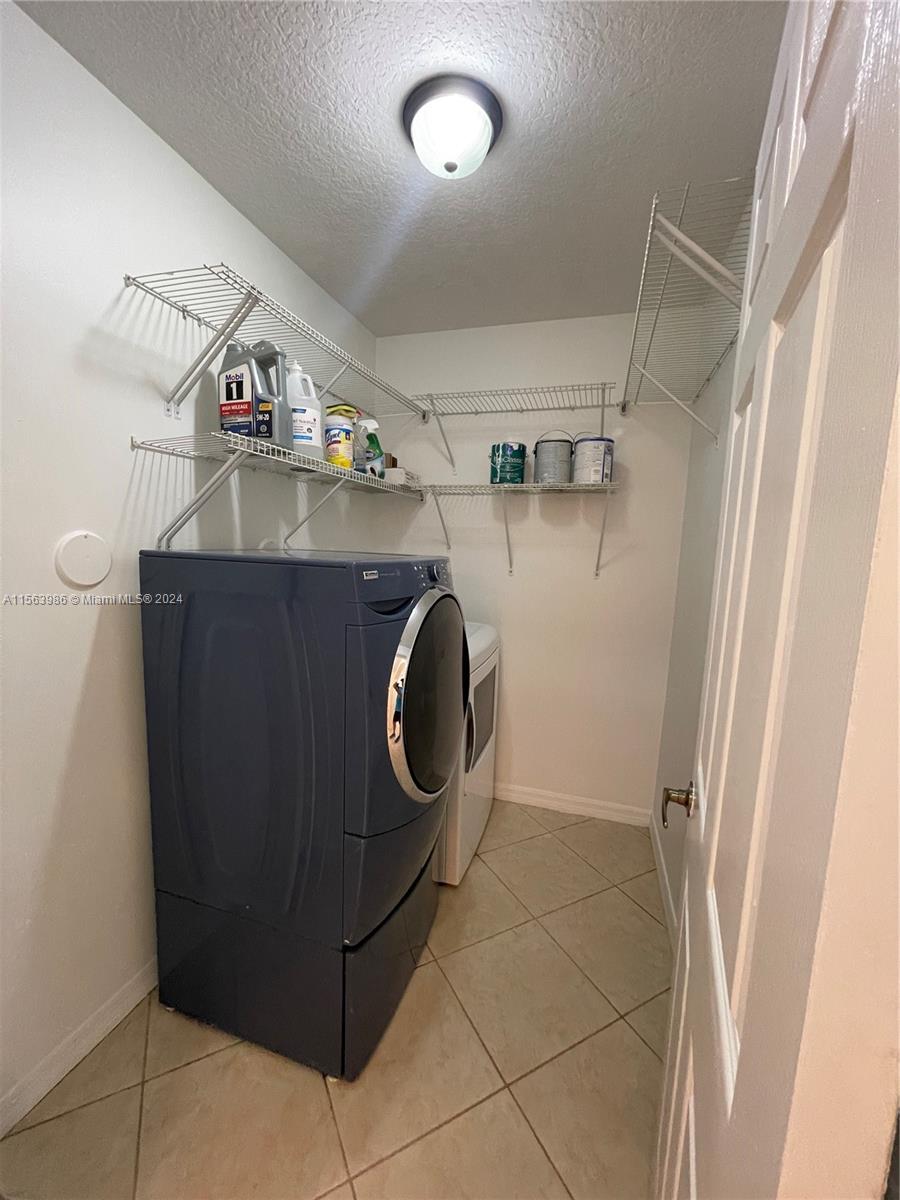 14380 SW 11th St 902, Pembroke Pines, Florida 33027, 3 Bedrooms Bedrooms, ,2 BathroomsBathrooms,Residentiallease,For Rent,14380 SW 11th St 902,A11563986