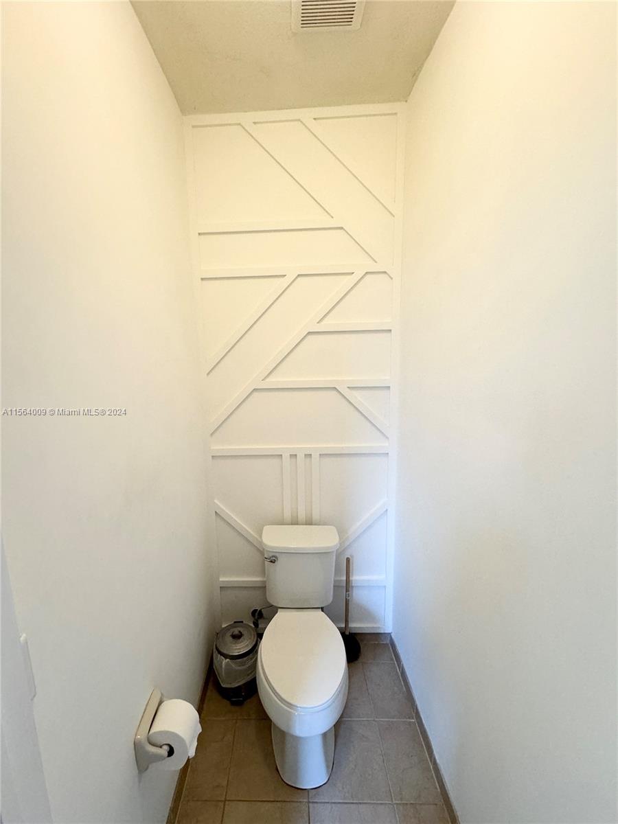 15431 SW 176th Ln, Miami, Florida 33187, 5 Bedrooms Bedrooms, ,3 BathroomsBathrooms,Residentiallease,For Rent,15431 SW 176th Ln,A11564009