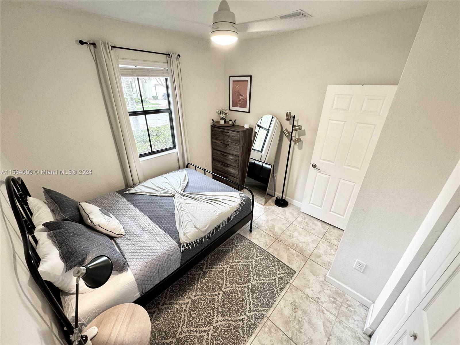 15431 SW 176th Ln, Miami, Florida 33187, 5 Bedrooms Bedrooms, ,3 BathroomsBathrooms,Residentiallease,For Rent,15431 SW 176th Ln,A11564009