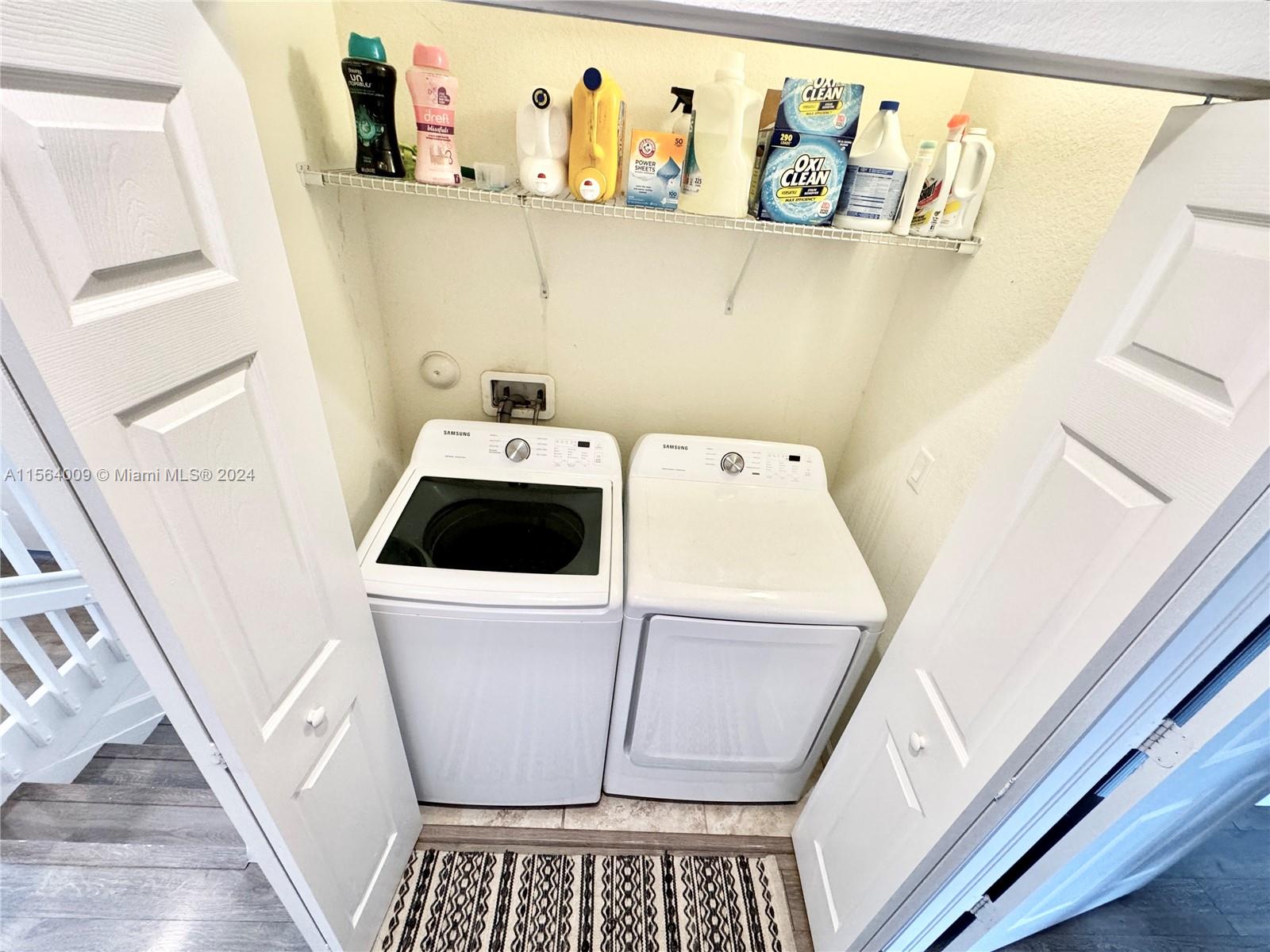 15431 SW 176th Ln, Miami, Florida 33187, 5 Bedrooms Bedrooms, ,3 BathroomsBathrooms,Residentiallease,For Rent,15431 SW 176th Ln,A11564009