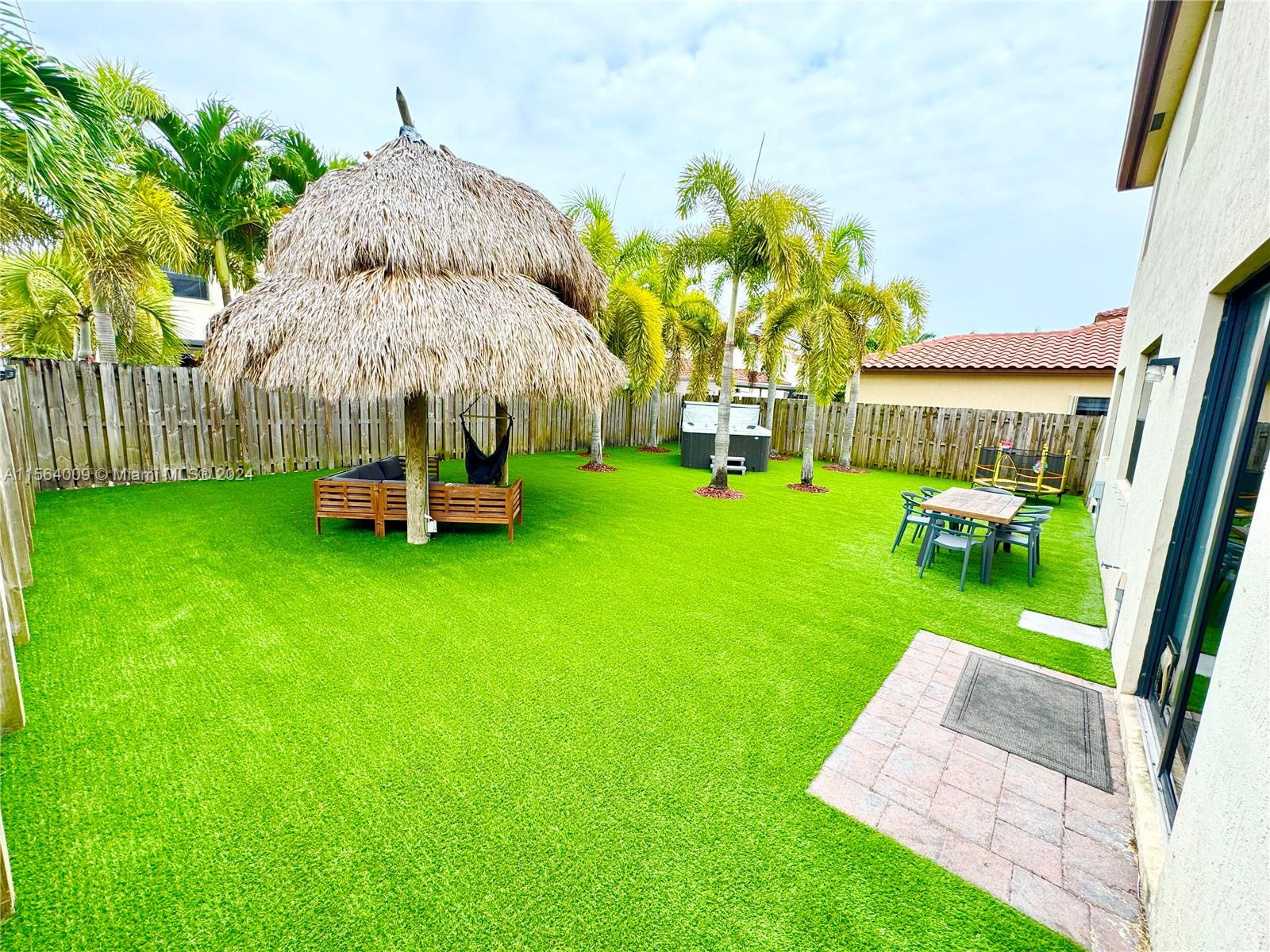 15431 SW 176th Ln, Miami, Florida 33187, 5 Bedrooms Bedrooms, ,3 BathroomsBathrooms,Residentiallease,For Rent,15431 SW 176th Ln,A11564009