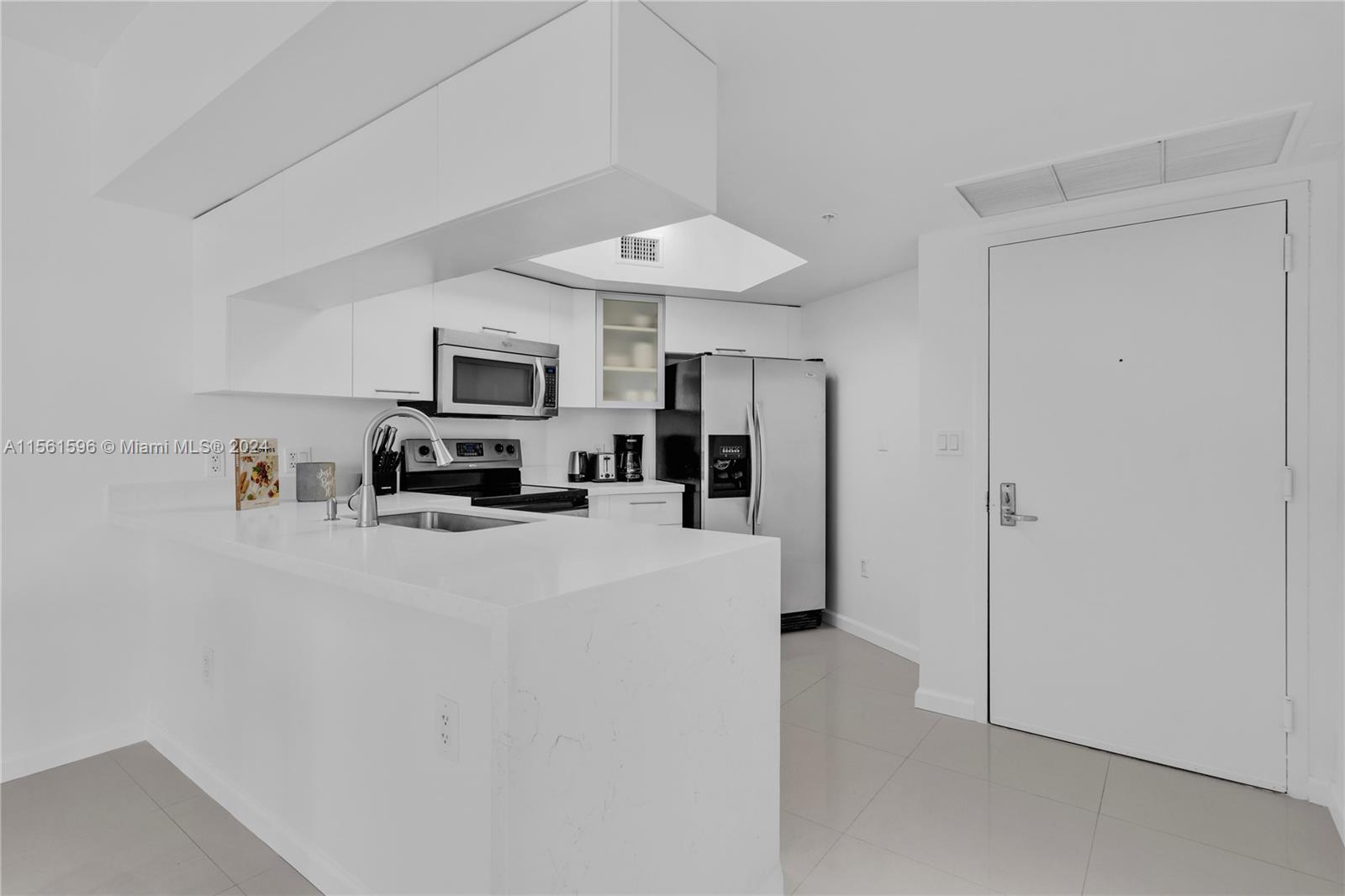 1750 N Bayshore Dr 1602, Miami, Florida 33132, 2 Bedrooms Bedrooms, ,2 BathroomsBathrooms,Residentiallease,For Rent,1750 N Bayshore Dr 1602,A11561596