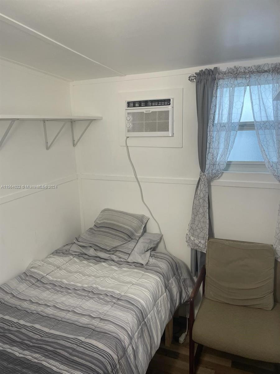 35 Palm Ave, Hallandale Beach, Florida 33009, 4 Bedrooms Bedrooms, ,3 BathroomsBathrooms,Residential,For Sale,35 Palm Ave,A11564022