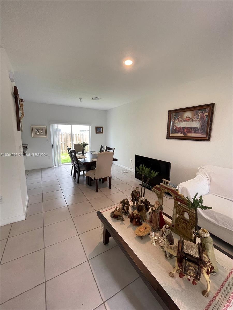 2605 SE 13th Ct 2605, Homestead, Florida 33035, 3 Bedrooms Bedrooms, ,2 BathroomsBathrooms,Residential,For Sale,2605 SE 13th Ct 2605,A11564059