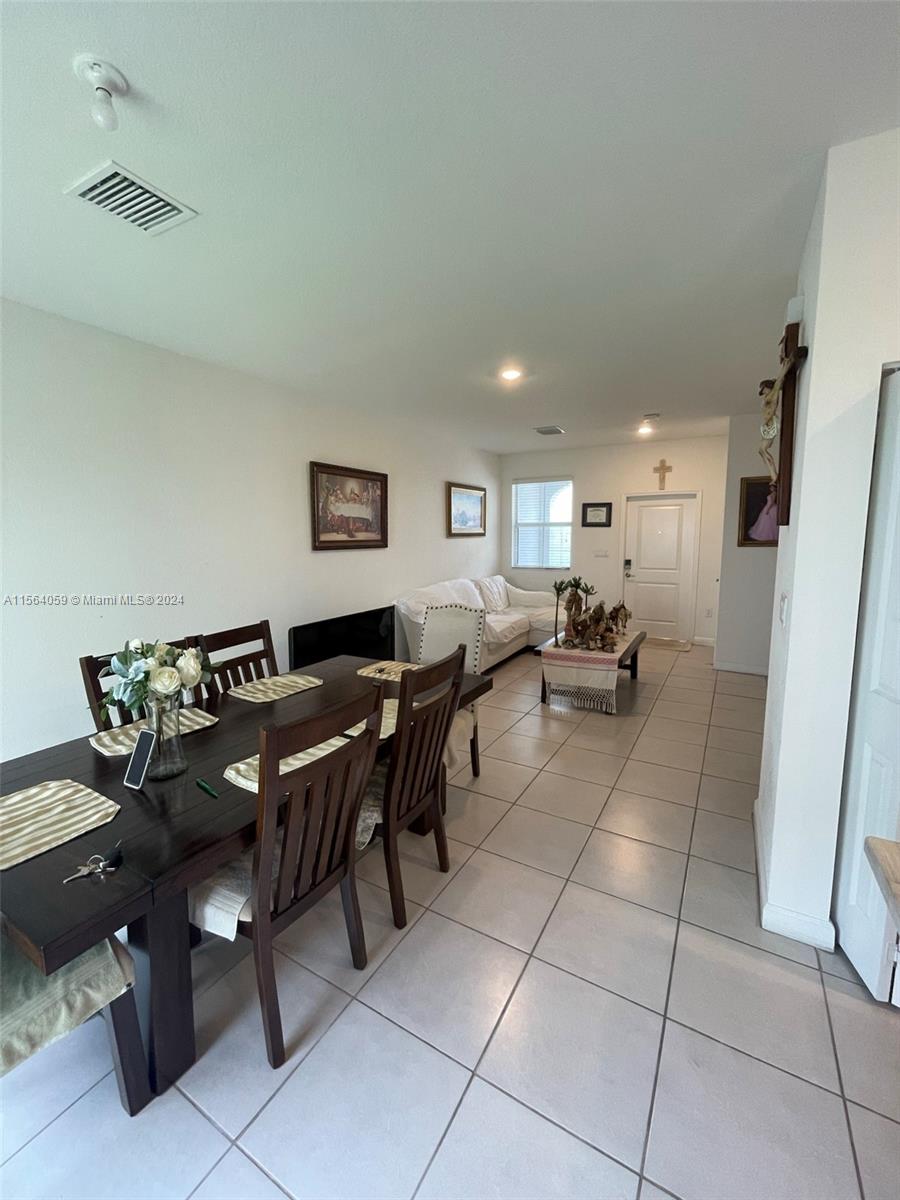 2605 SE 13th Ct 2605, Homestead, Florida 33035, 3 Bedrooms Bedrooms, ,2 BathroomsBathrooms,Residential,For Sale,2605 SE 13th Ct 2605,A11564059