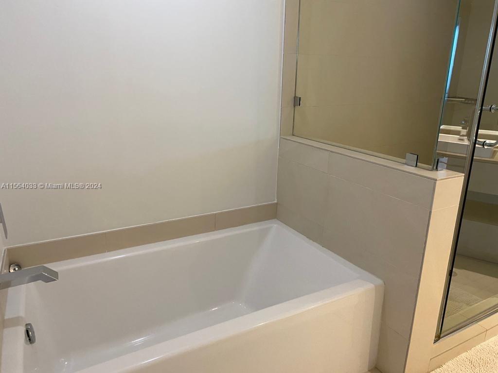 4111 S Ocean Dr 2101, Hollywood, Florida 33019, 3 Bedrooms Bedrooms, ,3 BathroomsBathrooms,Residentiallease,For Rent,4111 S Ocean Dr 2101,A11564033