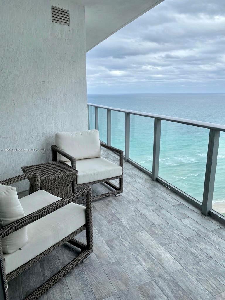 4111 S Ocean Dr 2101, Hollywood, Florida 33019, 3 Bedrooms Bedrooms, ,3 BathroomsBathrooms,Residentiallease,For Rent,4111 S Ocean Dr 2101,A11564033