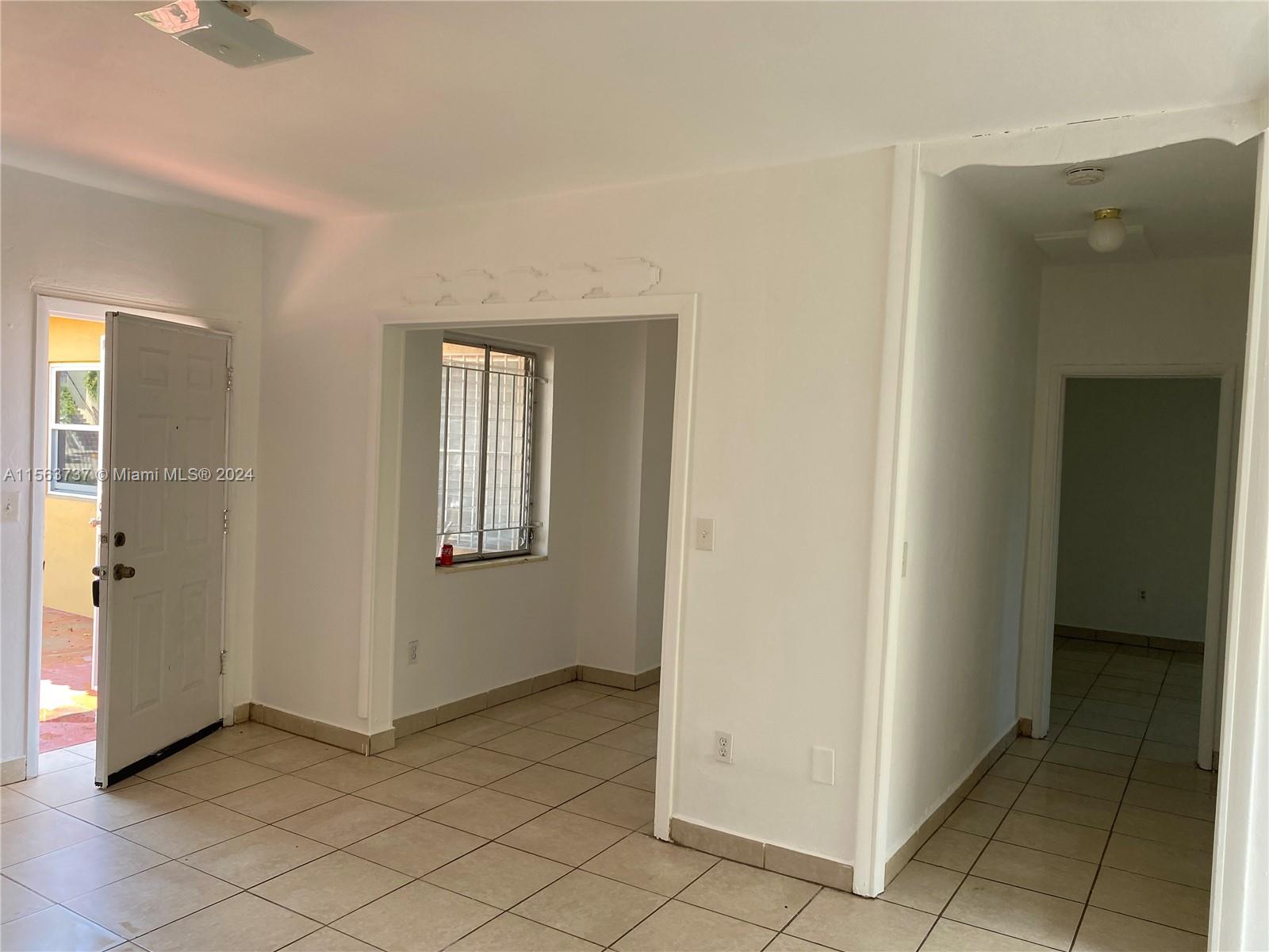 100 NW 16th Ave 4, Miami, Florida 33125, 1 Bedroom Bedrooms, ,1 BathroomBathrooms,Residentiallease,For Rent,100 NW 16th Ave 4,A11563737