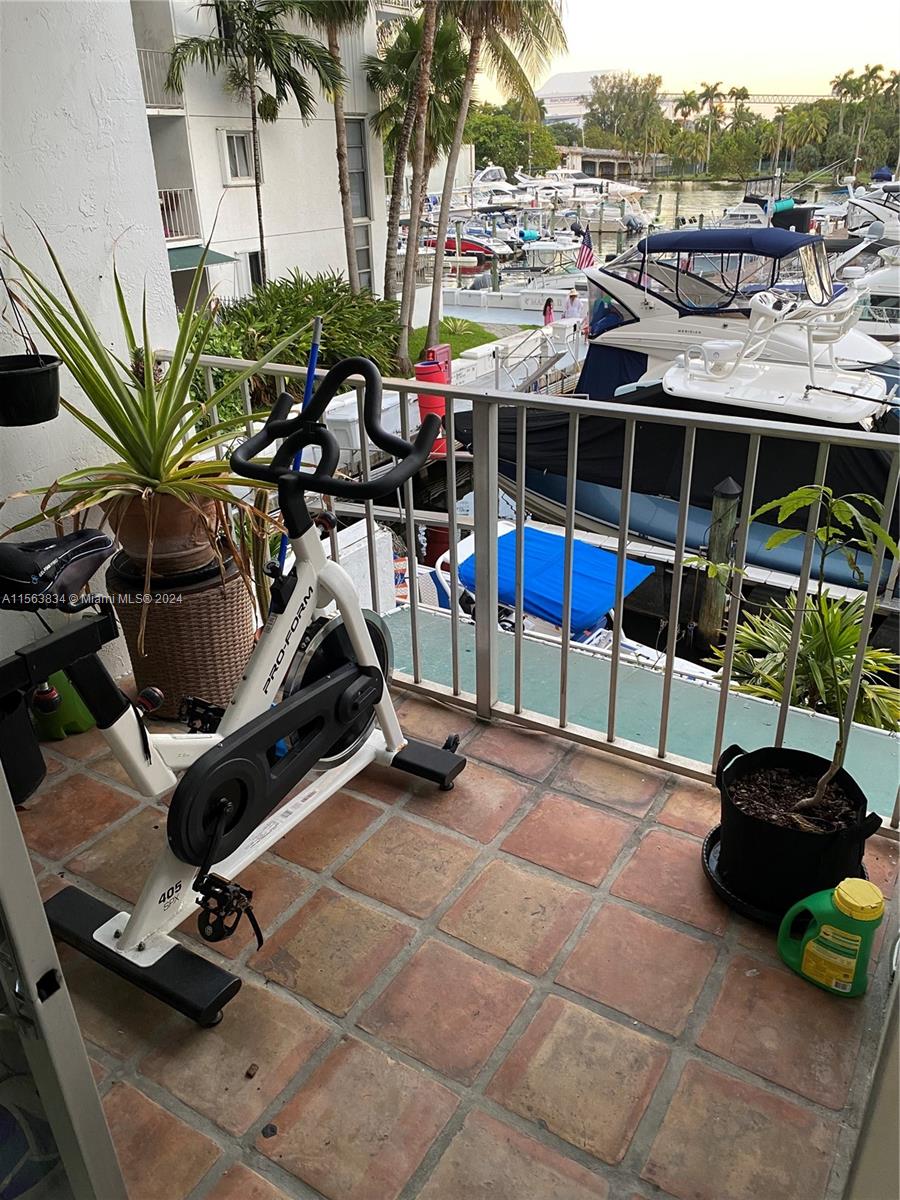 1700 NW N River Dr 201, Miami, Florida 33125, 1 Bedroom Bedrooms, ,1 BathroomBathrooms,Residentiallease,For Rent,1700 NW N River Dr 201,A11563834