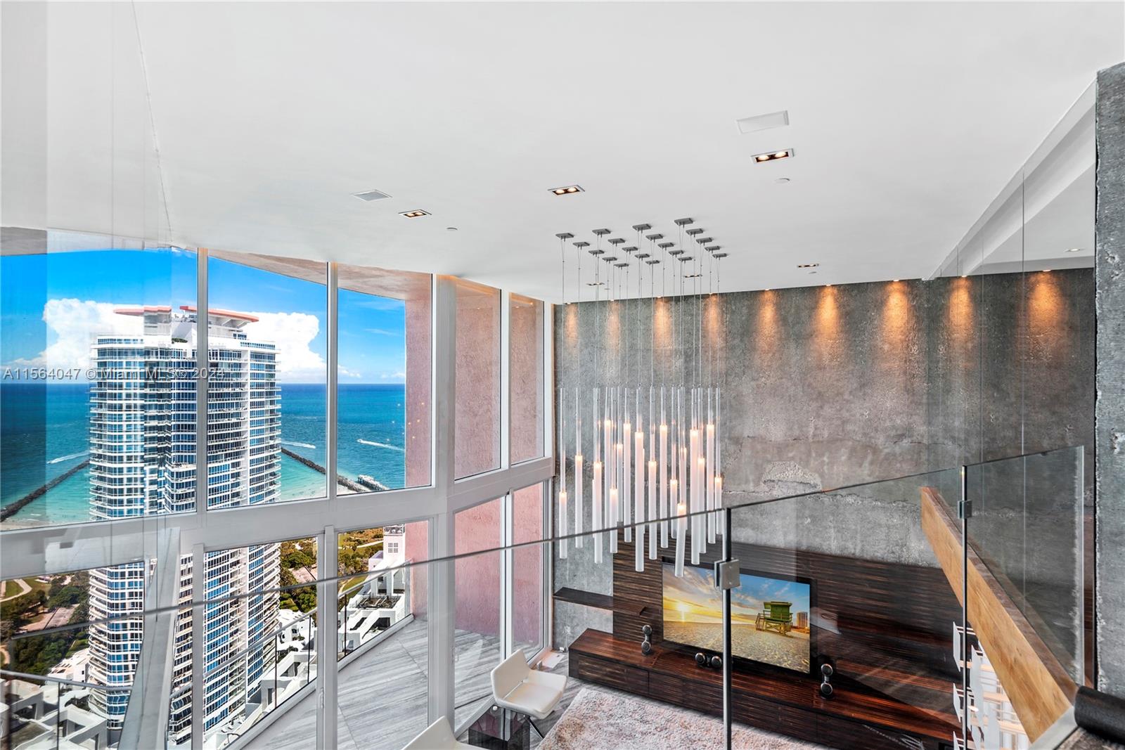 LIVING ROOM #2