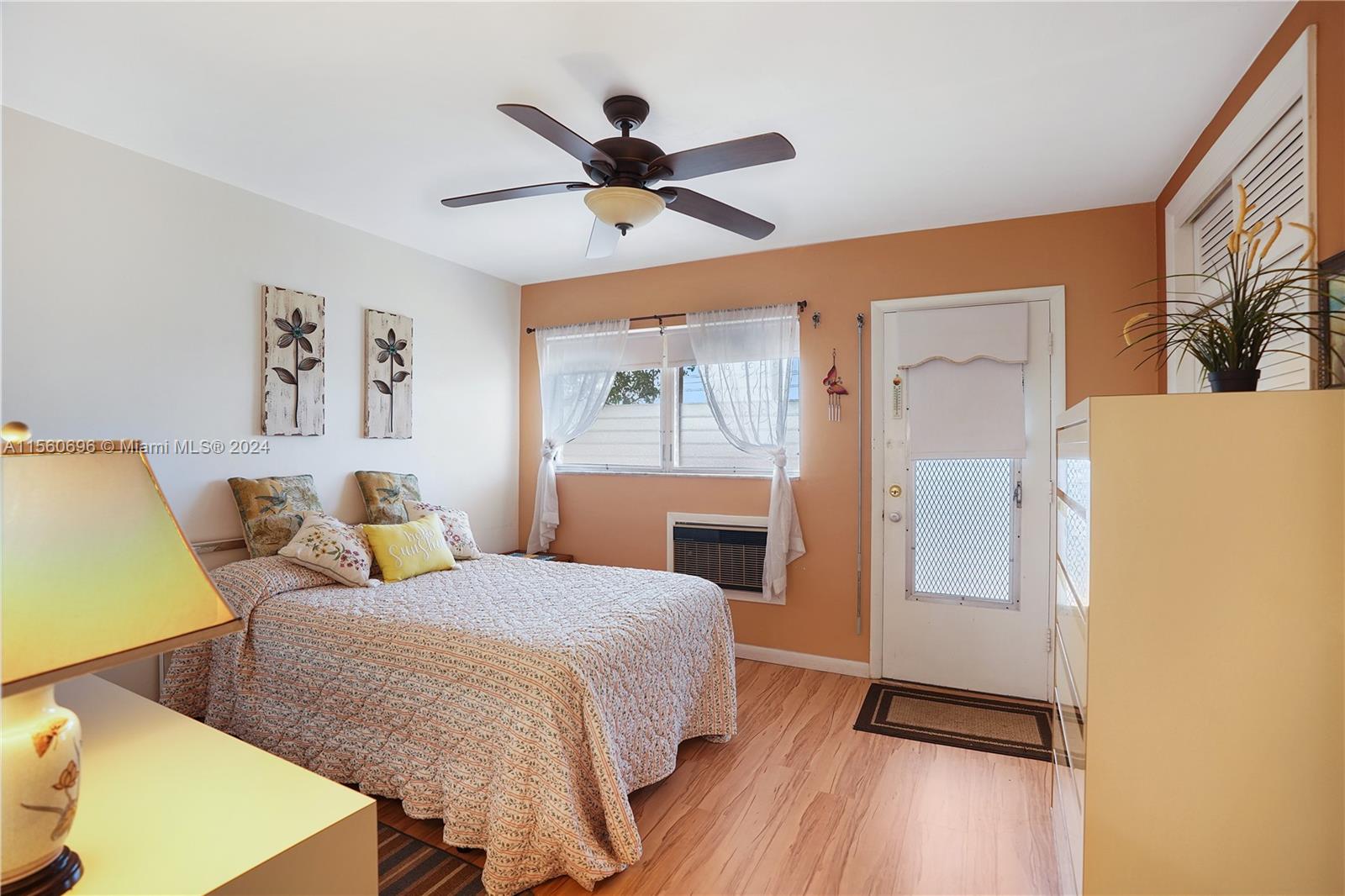 820 SW 11th Ave 18B, Hallandale Beach, Florida 33009, 1 Bedroom Bedrooms, ,1 BathroomBathrooms,Residential,For Sale,820 SW 11th Ave 18B,A11560696