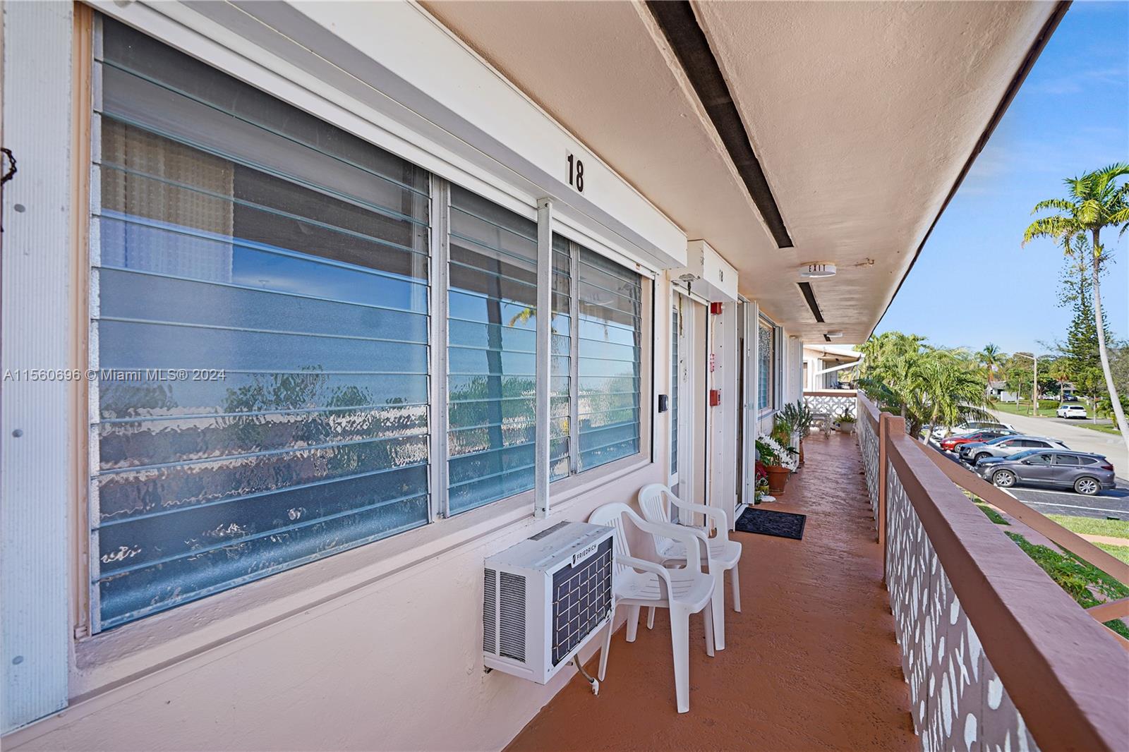 820 SW 11th Ave 18B, Hallandale Beach, Florida 33009, 1 Bedroom Bedrooms, ,1 BathroomBathrooms,Residential,For Sale,820 SW 11th Ave 18B,A11560696