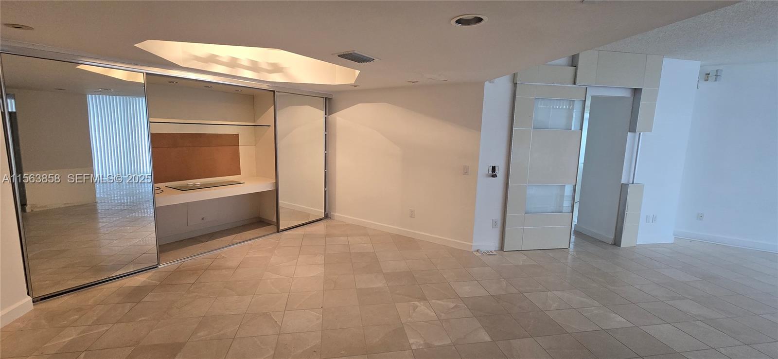 21205 Yacht Club Dr 3209, Aventura, Florida 33180, 3 Bedrooms Bedrooms, ,2 BathroomsBathrooms,Residential,For Sale,21205 Yacht Club Dr 3209,A11563858