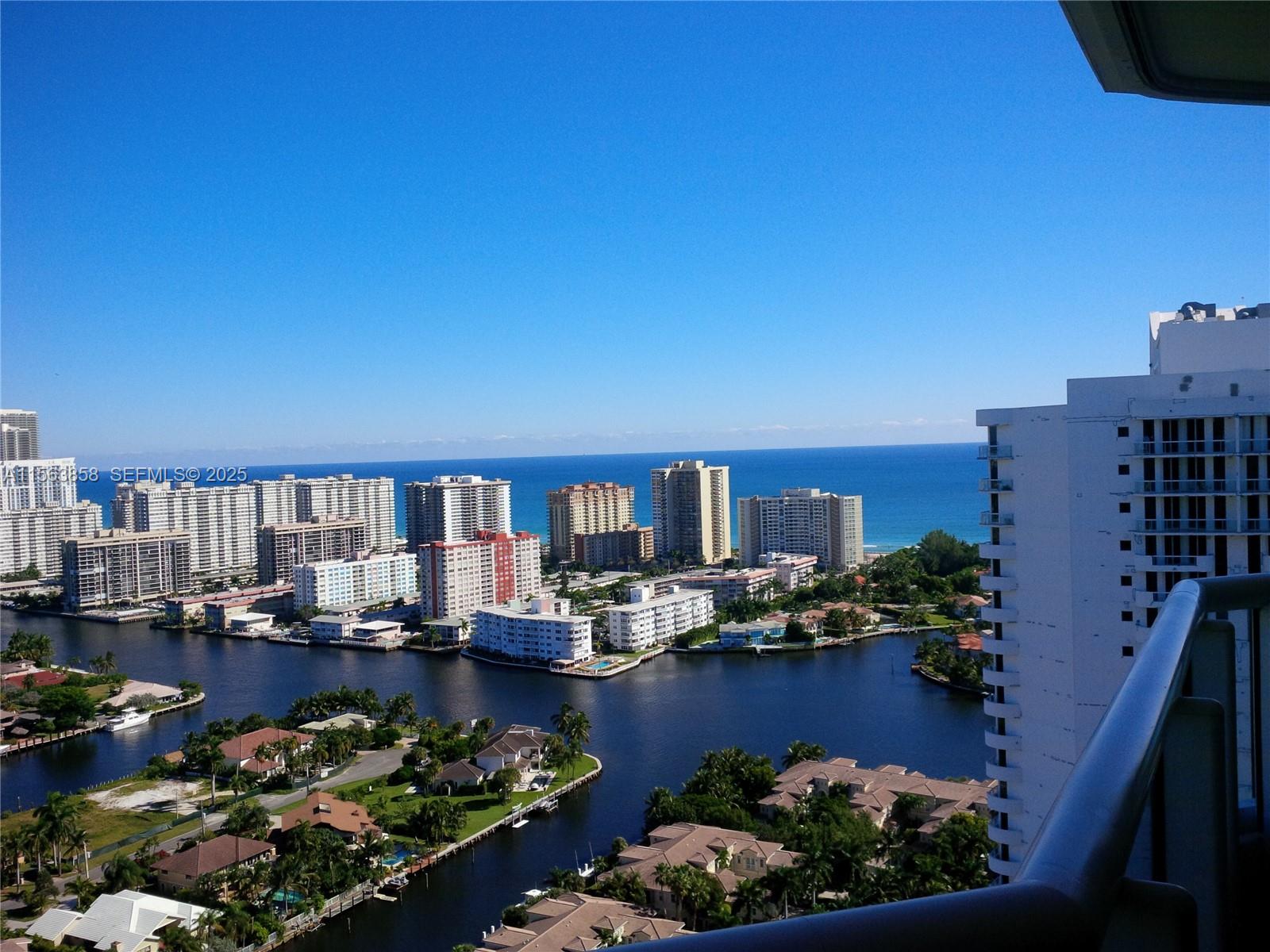 21205 Yacht Club Dr 3209, Aventura, Florida 33180, 3 Bedrooms Bedrooms, ,2 BathroomsBathrooms,Residential,For Sale,21205 Yacht Club Dr 3209,A11563858