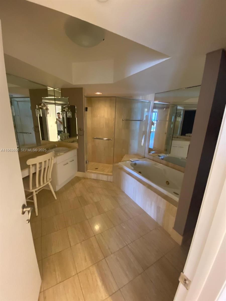 21205 Yacht Club Dr 3209, Aventura, Florida 33180, 3 Bedrooms Bedrooms, ,2 BathroomsBathrooms,Residential,For Sale,21205 Yacht Club Dr 3209,A11563858