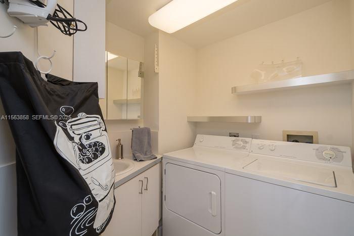 21205 Yacht Club Dr 3209, Aventura, Florida 33180, 3 Bedrooms Bedrooms, ,2 BathroomsBathrooms,Residential,For Sale,21205 Yacht Club Dr 3209,A11563858