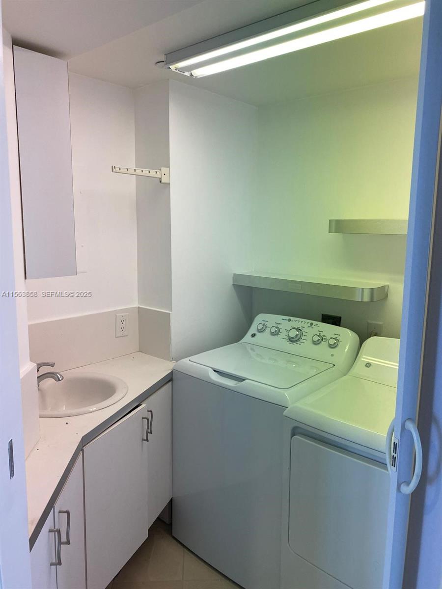 21205 Yacht Club Dr 3209, Aventura, Florida 33180, 3 Bedrooms Bedrooms, ,2 BathroomsBathrooms,Residential,For Sale,21205 Yacht Club Dr 3209,A11563858