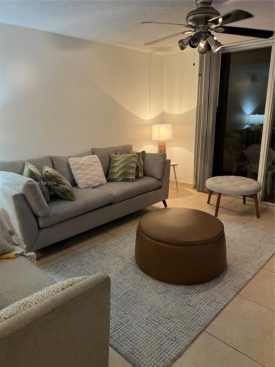 19801 E Country Club Dr 4601, Aventura, Florida 33180, 2 Bedrooms Bedrooms, ,2 BathroomsBathrooms,Residentiallease,For Rent,19801 E Country Club Dr 4601,A11563384