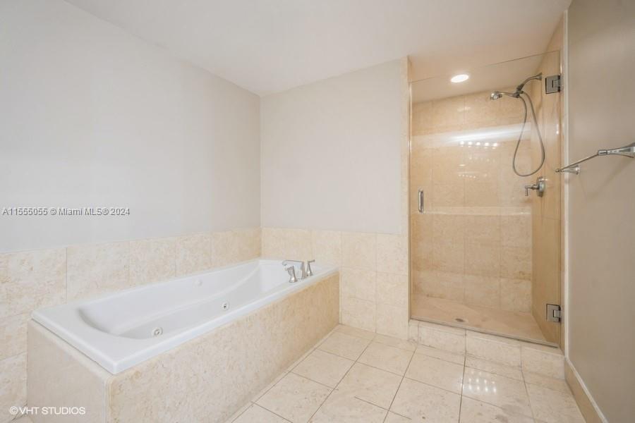 20000 E Country Club Dr 506, Aventura, Florida 33180, 3 Bedrooms Bedrooms, ,3 BathroomsBathrooms,Residentiallease,For Rent,20000 E Country Club Dr 506,A11555055