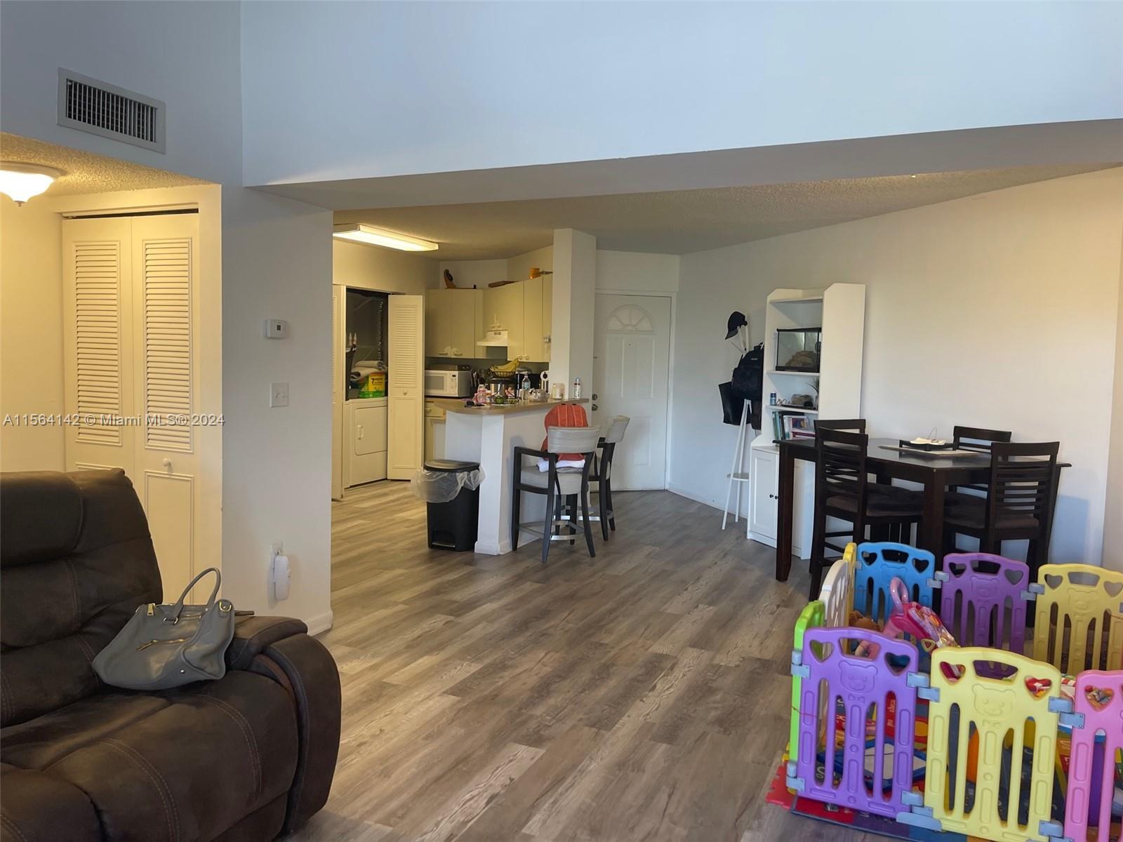 6280 NW 186th St 112, Hialeah, Florida 33015, 2 Bedrooms Bedrooms, ,2 BathroomsBathrooms,Residential,For Sale,6280 NW 186th St 112,A11564142