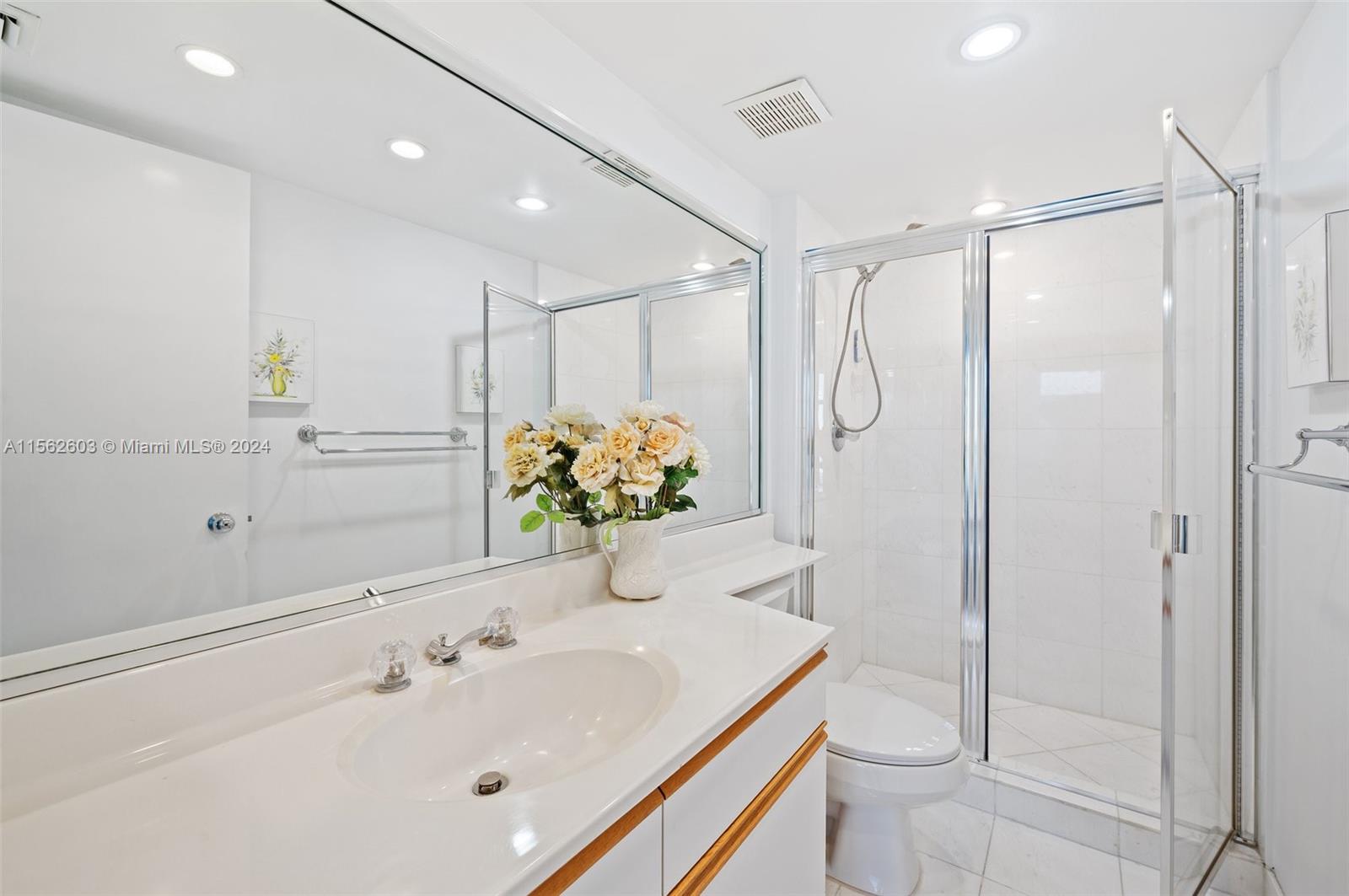 19101 Mystic Pointe Dr 2512, Aventura, Florida 33180, 3 Bedrooms Bedrooms, ,3 BathroomsBathrooms,Residential,For Sale,19101 Mystic Pointe Dr 2512,A11562603