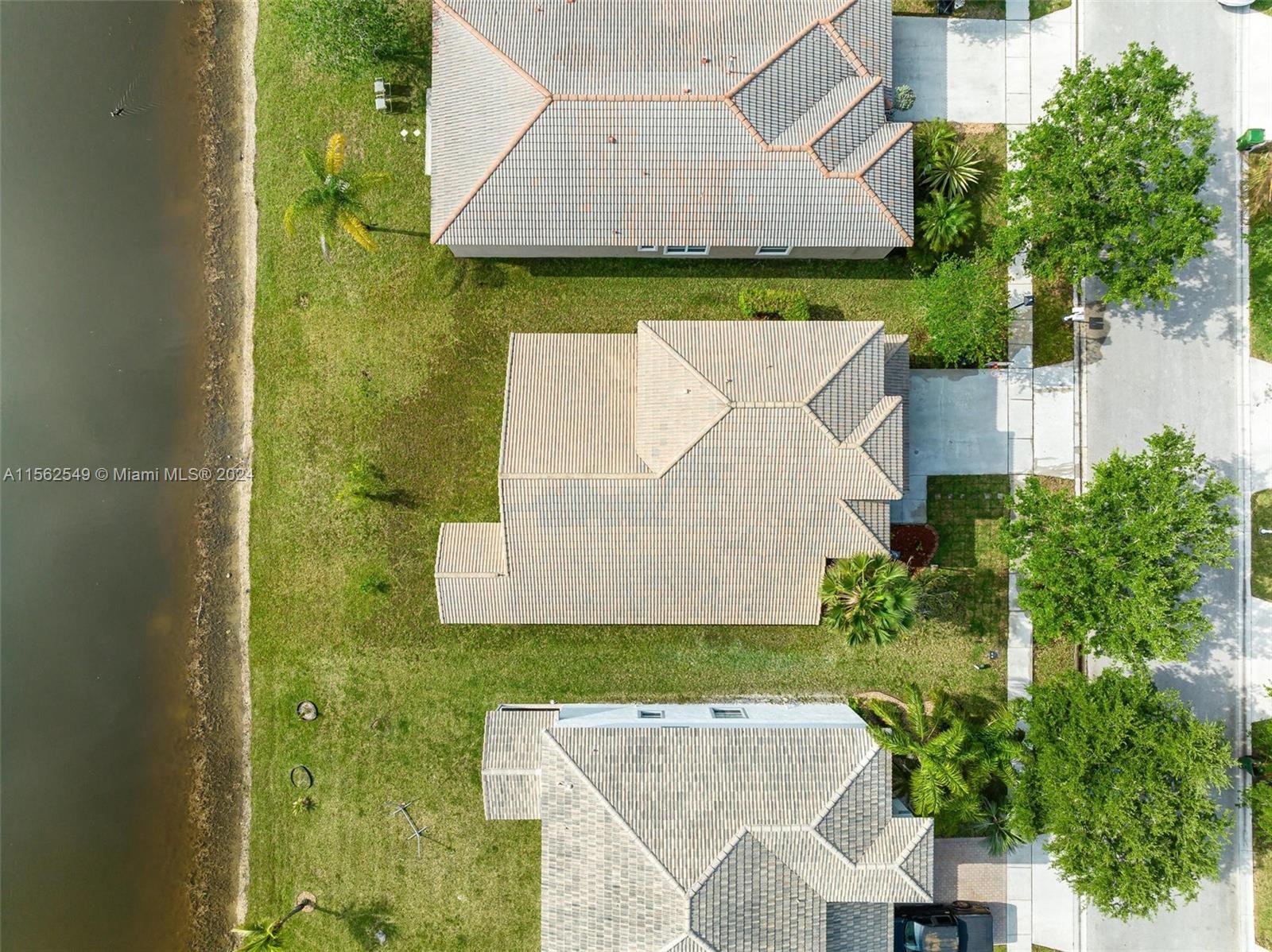 1654 NW 144th Way, Pembroke Pines, Florida 33028, 4 Bedrooms Bedrooms, ,2 BathroomsBathrooms,Residential,For Sale,1654 NW 144th Way,A11562549