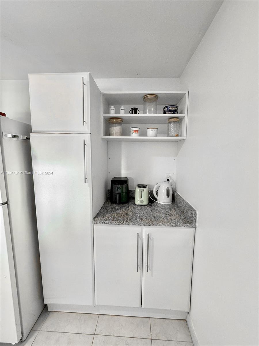 275 NE 18 ST 2004, Miami Beach, Florida 33132, 1 Bedroom Bedrooms, ,1 BathroomBathrooms,Residentiallease,For Rent,275 NE 18 ST 2004,A11564184