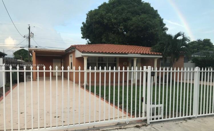 301 SE 9th Ave, Hialeah, Florida 33010, 3 Bedrooms Bedrooms, ,1 BathroomBathrooms,Residential,For Sale,301 SE 9th Ave,A11564192