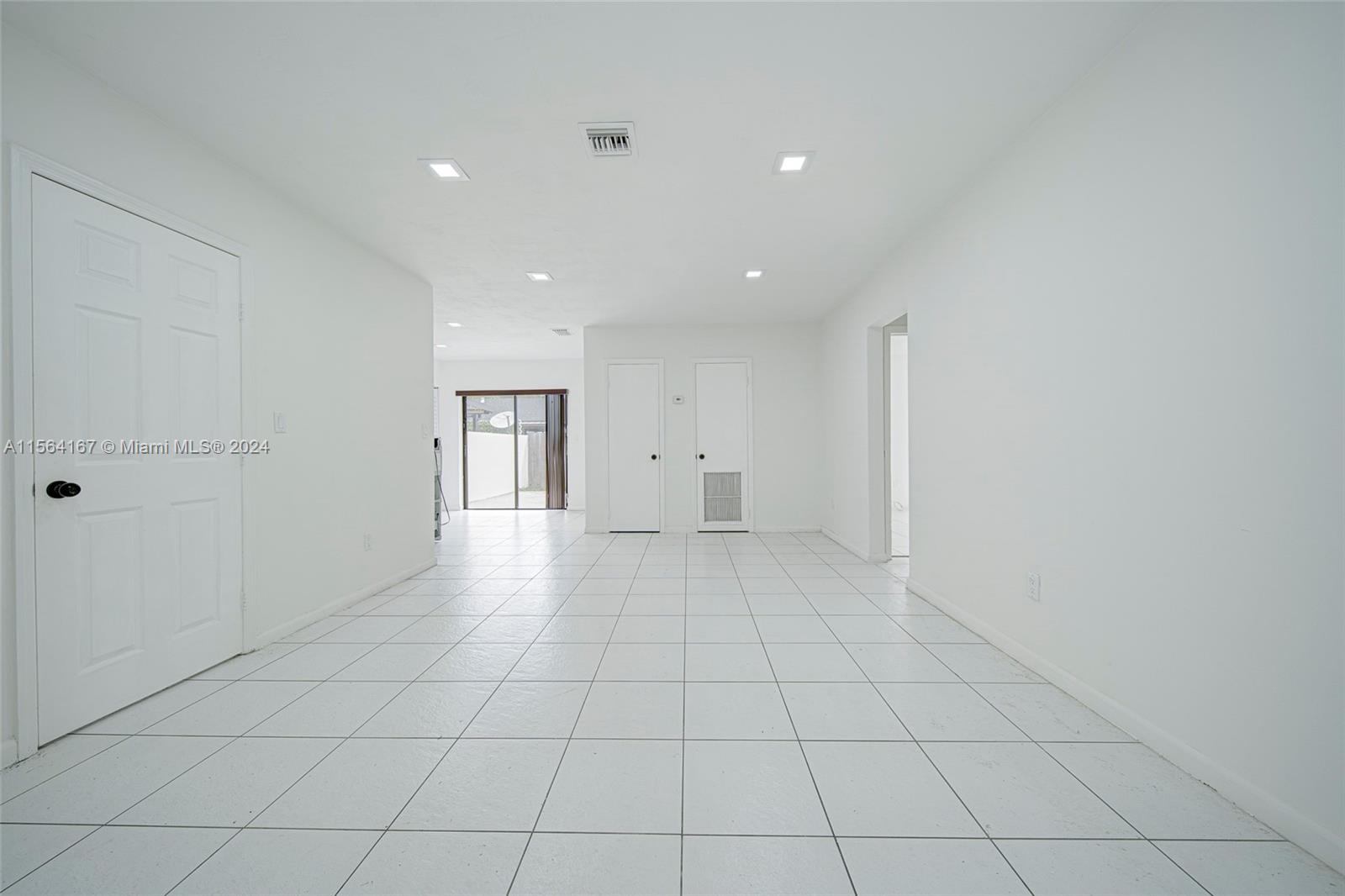 5411 SW 128th Ct 5411, Miami, Florida 33175, 3 Bedrooms Bedrooms, ,1 BathroomBathrooms,Residentiallease,For Rent,5411 SW 128th Ct 5411,A11564167