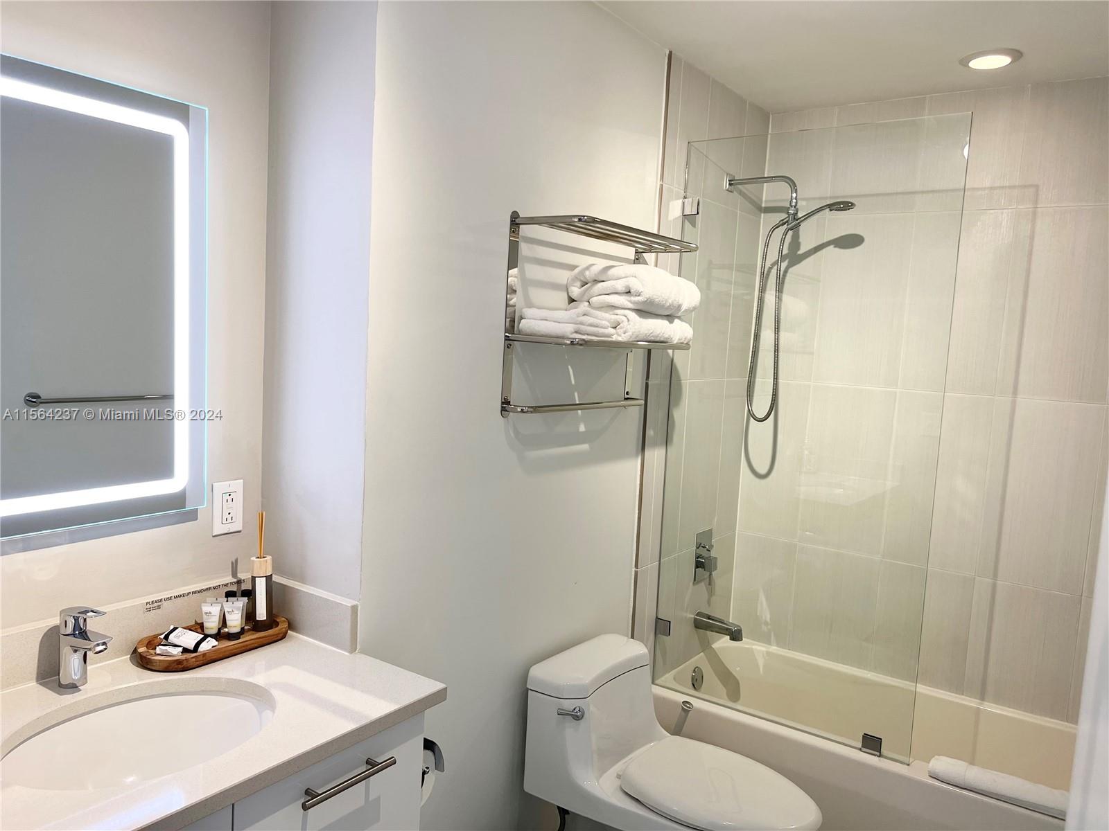 3250 NE 1st Ave 548, Miami, Florida 33137, 2 Bedrooms Bedrooms, ,2 BathroomsBathrooms,Residential,For Sale,3250 NE 1st Ave 548,A11564237