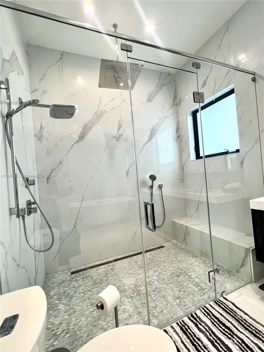 2010 NW 13th St 0, Miami, Florida 33125, 3 Bedrooms Bedrooms, ,3 BathroomsBathrooms,Residentiallease,For Rent,2010 NW 13th St 0,A11564181